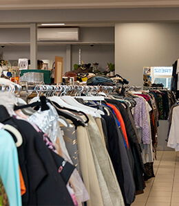 Outlet Ez+Az