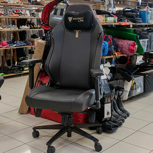 Outlet Ez+Az